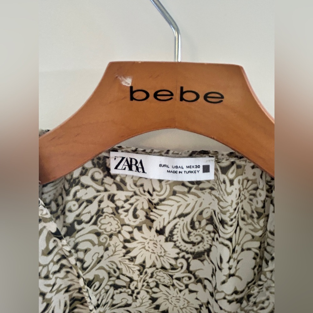 ZARA Women's Black and White Sheer Floral Top - Lrg - Picture 2 of 7